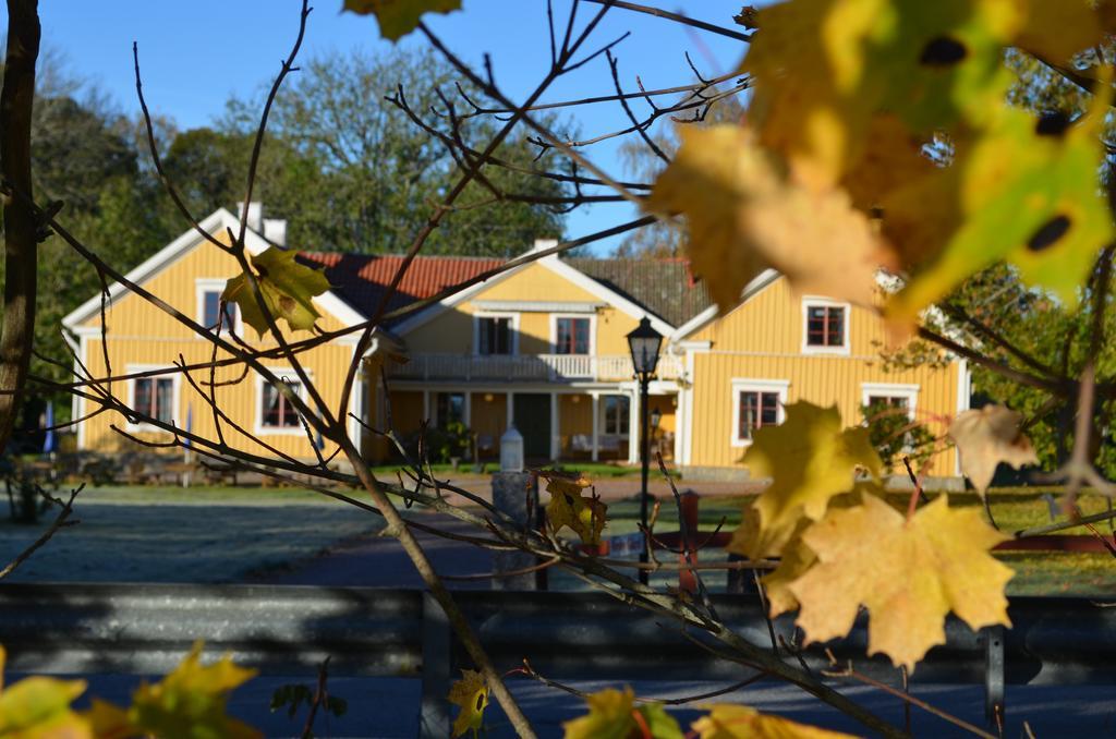 Broby Gard Hotel Märsta Exterior foto